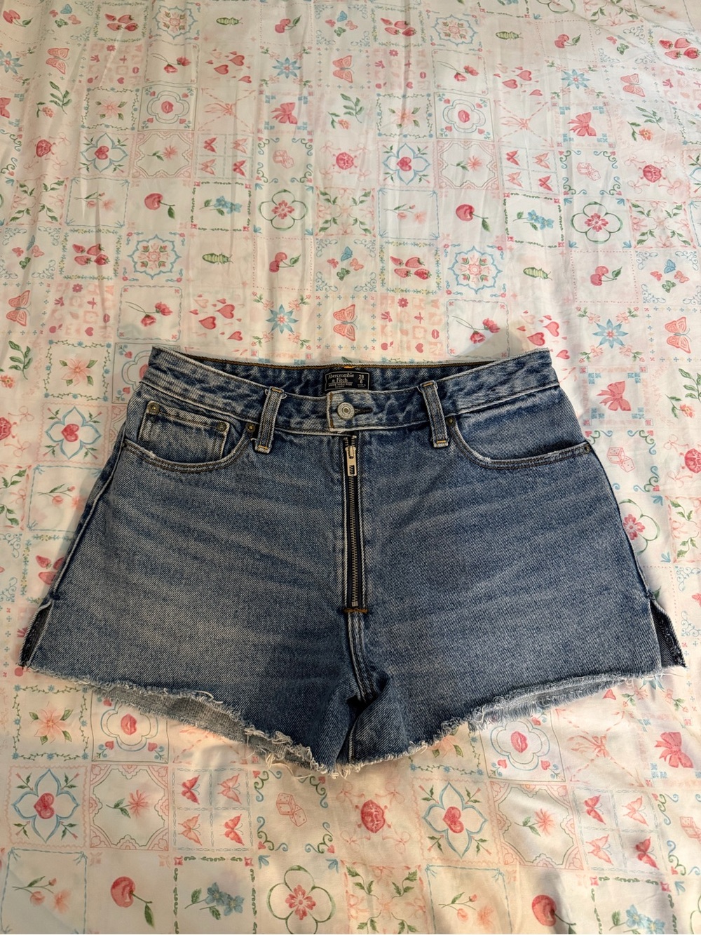Abercrombie & Fitch Medium Blue High-Rise ZIP UP Denim Shorts